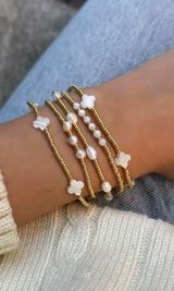 Tarnish Resistant Clover Bracelet Gold Photo 0