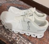 On Cloud Cloudswift Photo 0