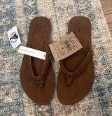 NWT  Leathers Flip Flops Photo 0