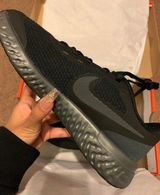 Nike Black Revolutions Photo 0