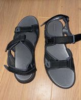 Khombu Sandals Photo 0