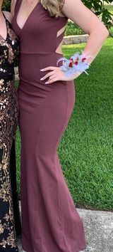 Windsor Burgundy Backless Dress Photo 0