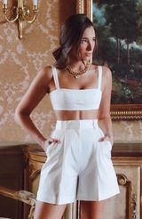 Danielle Bernstein Set Photo 0