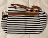 DSW Tote Bag Photo 0