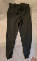 Lululemon Green Joggers Photo 0