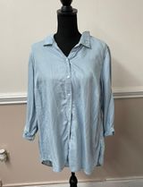 Crown & Ivy Curvy Denim Button Up Blouse Photo 0