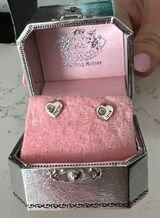 Juicy Couture Earrings Photo 0