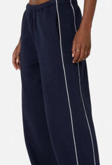 Edikted  Autumn Sweatpants Size M  Photo 0