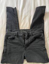 Outfitters Cropped Jeans Photo 0