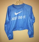 Nike Cropped  Sweater Photo 0