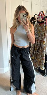 Amazon Wide-Leg Pants Photo 0