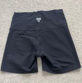 Aritzia Biker Shorts Photo 0