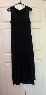 Lululemon maxi dress size 6 slits on side black Photo 0