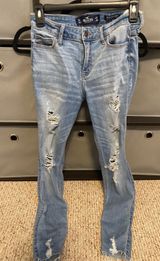 Hollister Jeans Photo 0