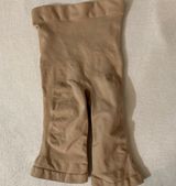 Sculpting Mid Thigh Shorts L/XL Photo 0