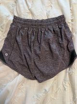 Lululemon Hotty Hot Short 2.5” Photo 0