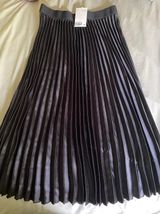 silky black pleated skirt Photo 0