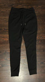 Halara Black Joggers Photo 0