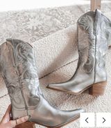 Amazing Lace Cowboy Boots Photo 0