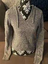 Sweaters & Knits image