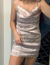 Dresses image