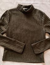 Sweaters & Knits image