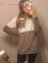 Sweaters & Knits image