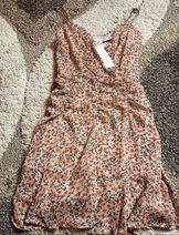 Dresses image