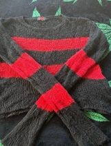 Sweaters & Knits image