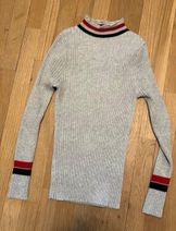 Sweaters & Knits image