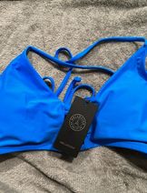 RELLECIGA Women's Blue Floral Push Up Bikini Top Twist Front Underwire  Bathing Suit Medium 