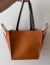 Handbags image