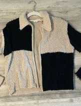 Sweaters & Knits image