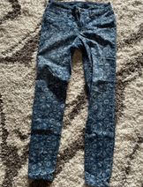 Jeans & Denim image