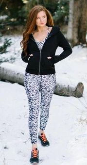 Zyia Active Snow Leopard Pocket Brilliant Hi-Rise Leggings Size 8