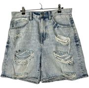 Willow & Root Size M The Dad Short Light Acid Washed Distressed High Rise Baggy