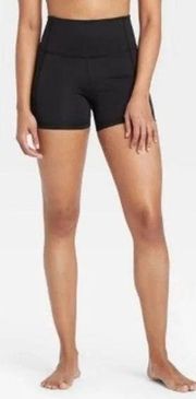 Champion  Workout Spandex Biker Shorts Exercise Stretch Black Medium Women's