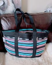 Large Travel Tote Weekender, mommy bag/NWT