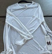 Alo Yoga Sheer long sleeve yoga shirt.  Never worn with tags!