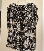 Kenneth Cole scoop neck size med blouse