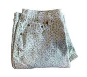 DG2 Diane Gilman Women’s Denim Jeans Stretch Light Green Animal Print Size 10