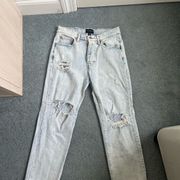 Slightly worn size 4/27 Lucky Brand jeans.