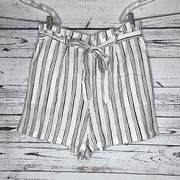 Jennifer Lopez NWT Size XL Black & White Stripe Paperbag Shorts w/ Tie Belt