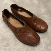 Clarks Collection slip on comfort shoes woman’s size 9 N Narrow leather