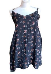 IVY & Main women's medium mini floral sundress with pockets