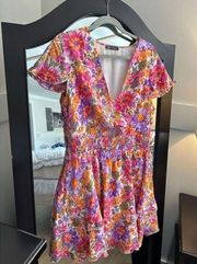 NEW Floral Mini V Neck Short Lined Short Dress XL