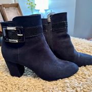 London fog blue suede size 7.5.