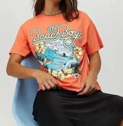 Daydreamer Womens The Beach Boys Surfs Up Boyfriend Band Tee Size XS Orange