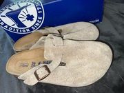 Boston Soft Footbed Suede Leather in Taupe