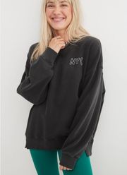 Aerie  NYC Graphic Chill Crew Oversized Sweatshirt | Gray Size M